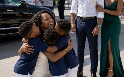 “My billionaire ex-husband sat beside me on a flight just to shame me—then three little boys stepped out of a Bentley and ran toward me, calling, “Mom!”
