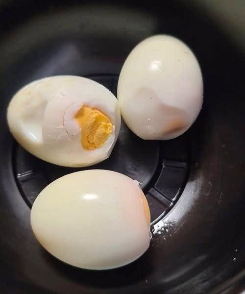 Doctors reveal that eating boiled eggs in the morning causes … See more 👇