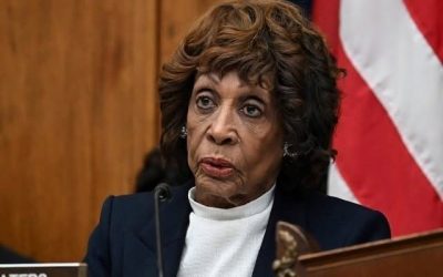 😳🚨 Maxine Waters stuns Democrats and Announces she will be… See more
