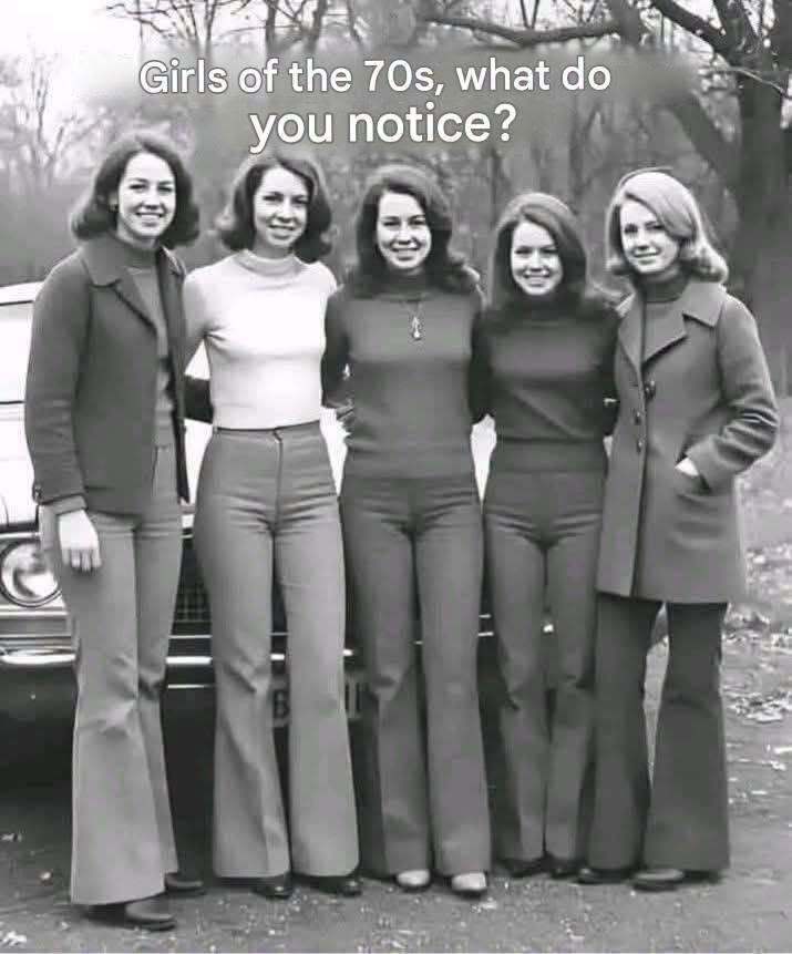 Girls in the 1970s: What Detail Do You Notice First in This Vintage Photo?